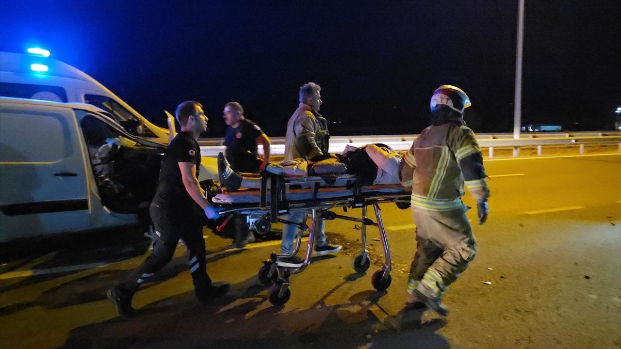 Bursa İnegöl'de Feci Kaza: İki Kişi Ağır Yaralandı