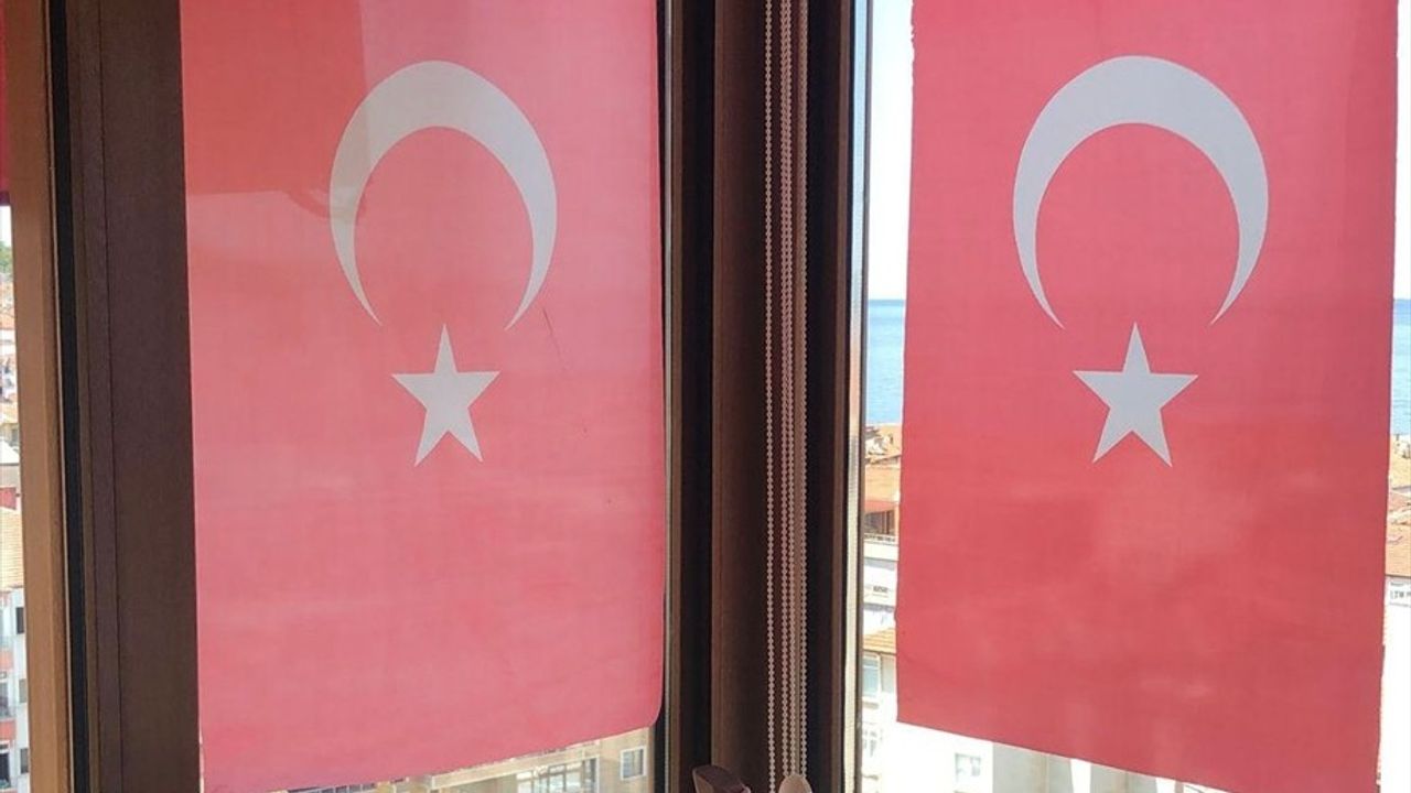 Büyükgümüş: Bayrak Asmanın Anlamı Kardeşlik ve Birliktir