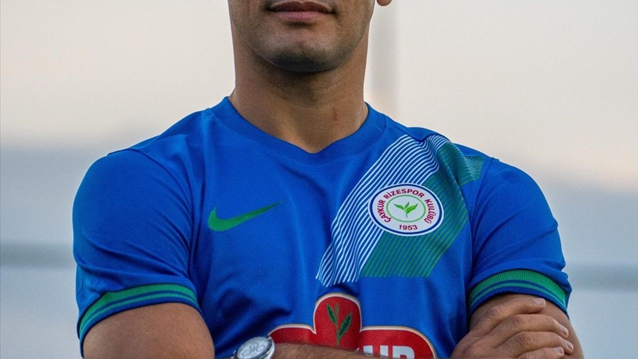 Çaykur Rizespor, Arnavut Orta Saha Qazim Laçi'yi Kadrosuna Kattı