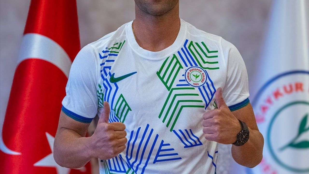 Çaykur Rizespor'dan Önemli Transfer: Erdem Canpolat