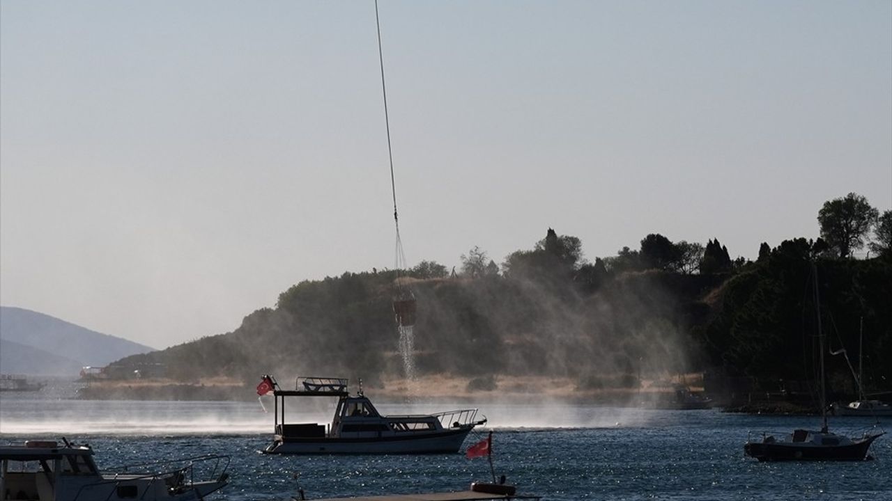 Çeşme'de Orman Yangınına Karşı Mücadele Sürüyor