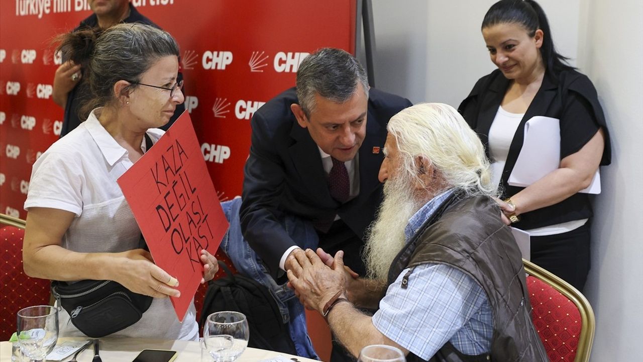 CHP Genel Başkanı Özgür Özel'den Mağdur Aileler Buluşması'nda Adalet Vurgusu