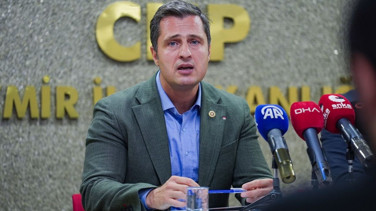 CHP Sözcüsü Yücel'den İzmir Büyükşehir Belediyesi'ne Destek Açıklaması