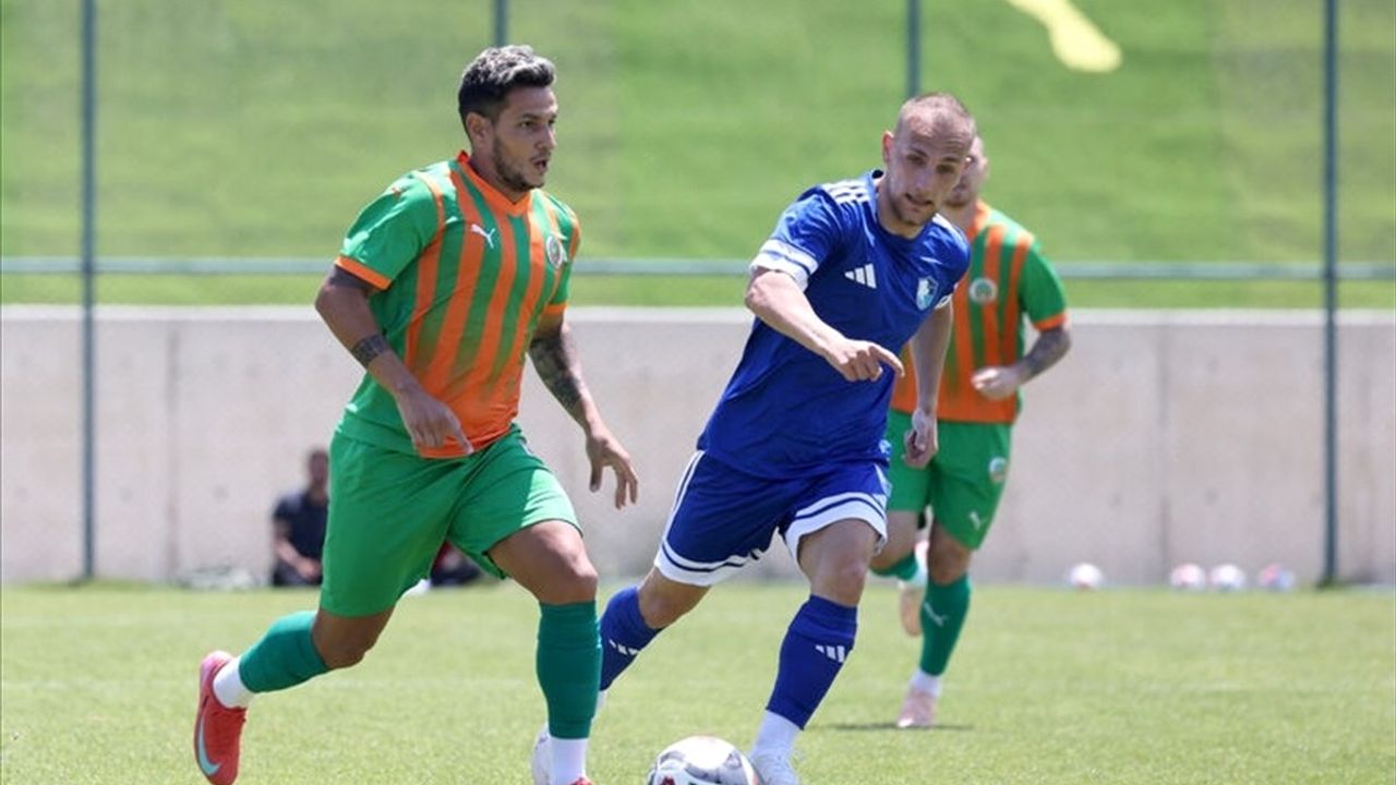 Corendon Alanyaspor, Erzurumspor'u Hazırlık Maçında Yenerek Moral Buldu