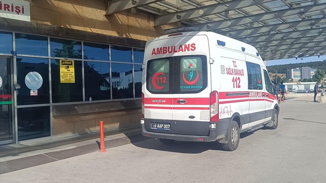 Çorum'da Evin Penceresinden Düşen Çocuk Hayatını Kaybetti