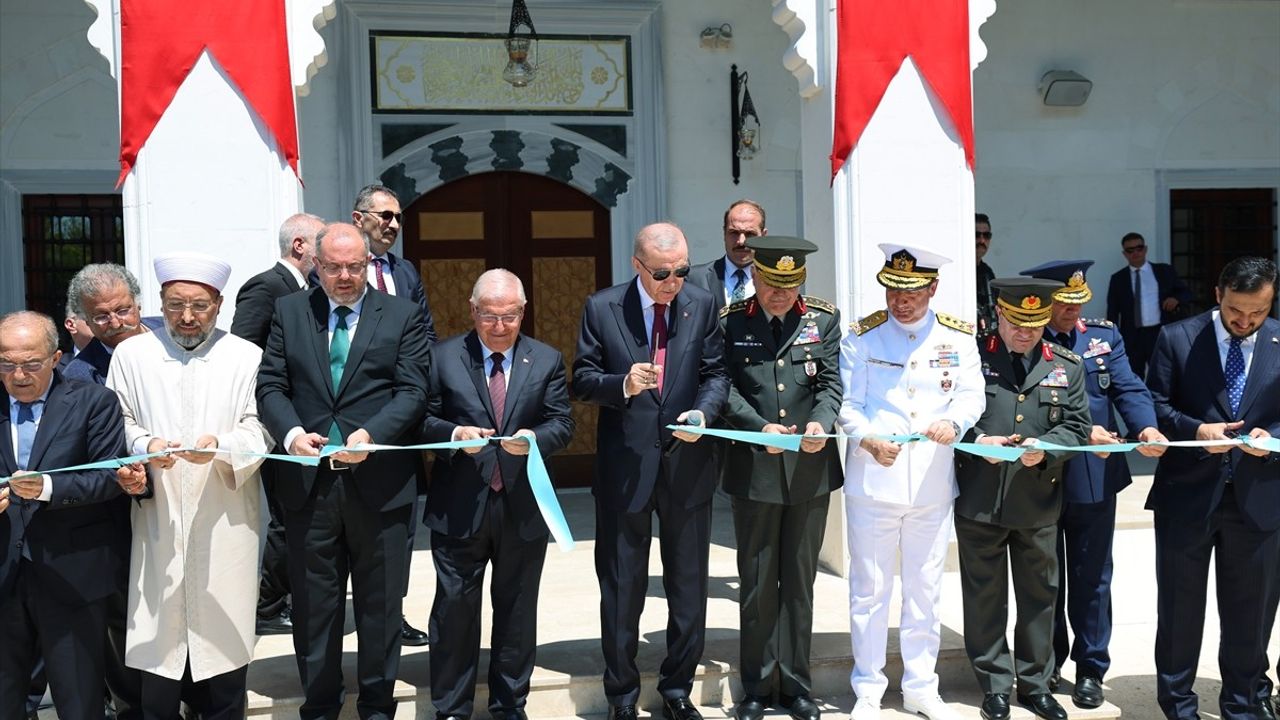 Cumhurbaşkanı Erdoğan, 6 Yeni Camiyi İbadete Açtı