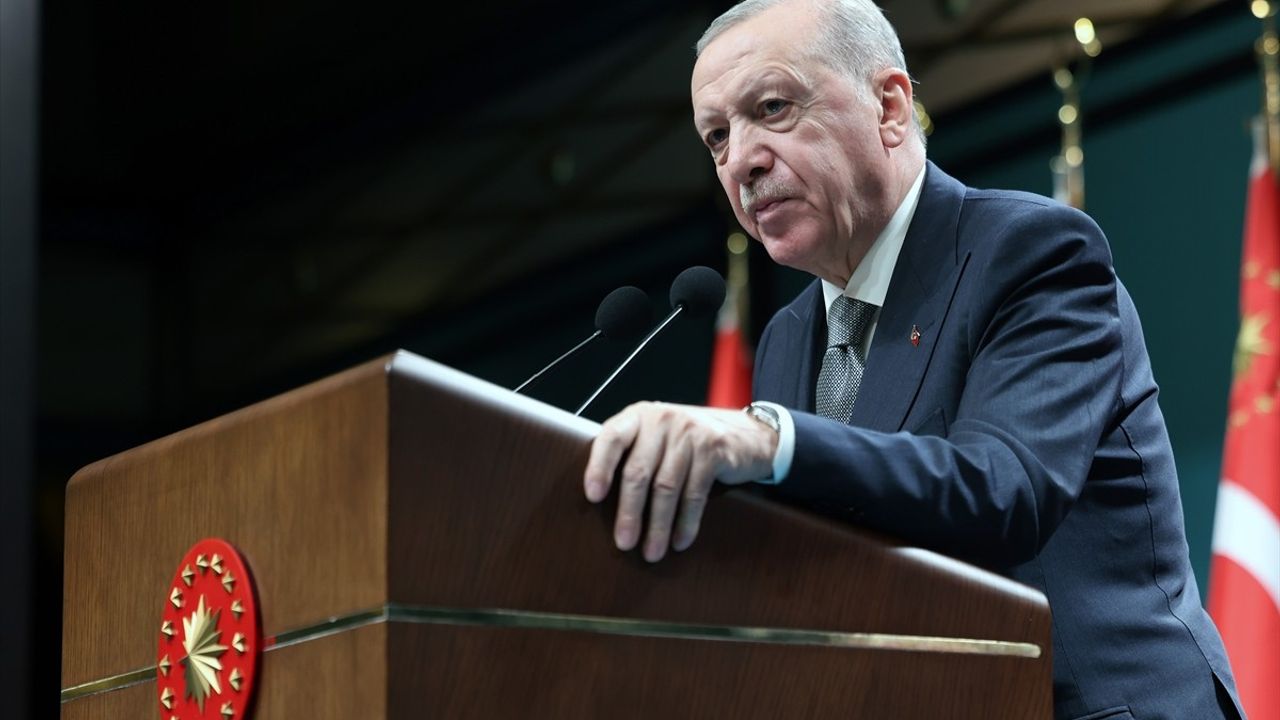 Cumhurbaşkanı Erdoğan'dan Güçlü Mücadele Vurgusu
