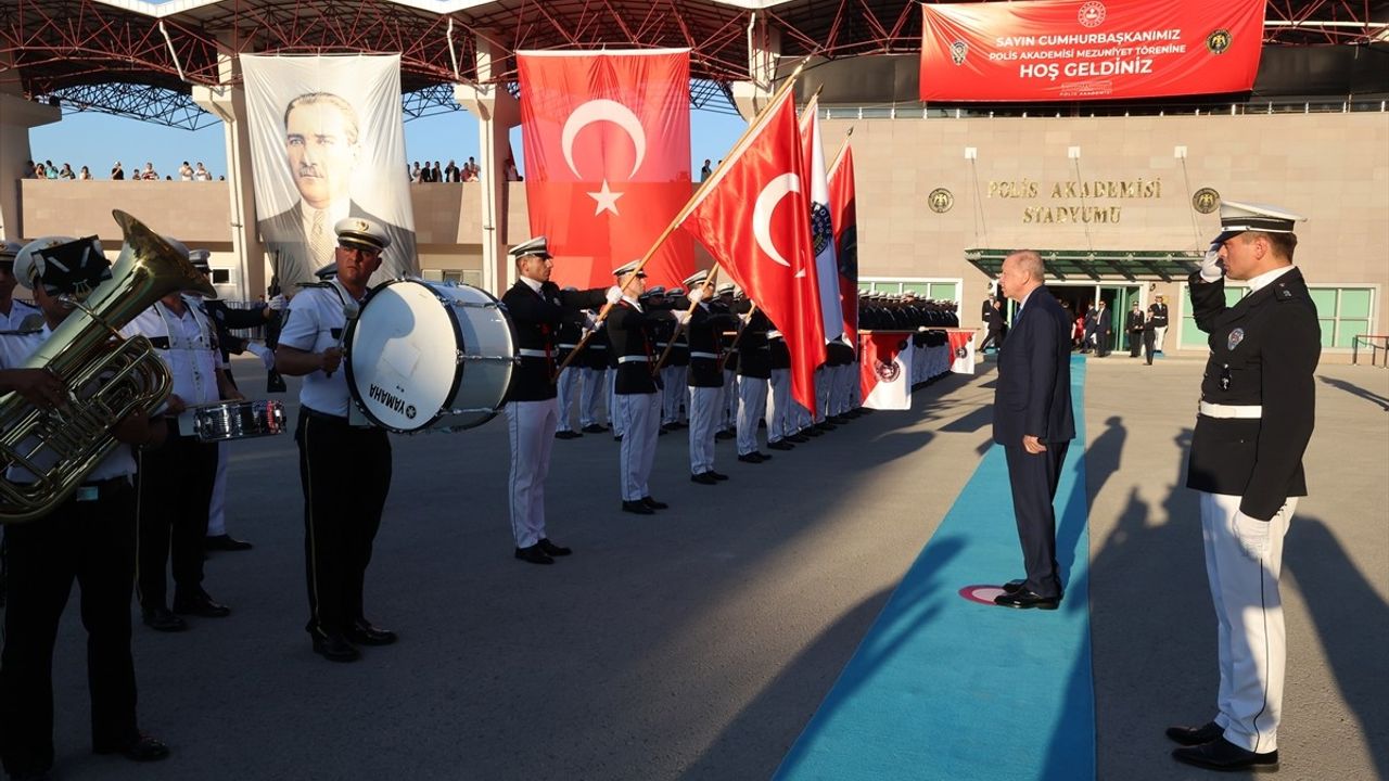 Cumhurbaşkanı Erdoğan, Polis Akademisi Mezuniyet Töreni'nde Konuştu
