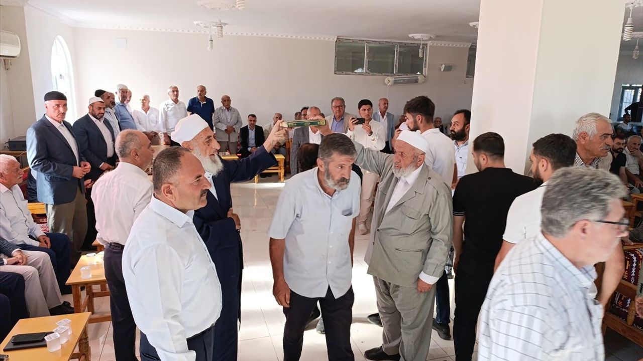 Diyarbakır'da Aileler Arasında Barış Töreni Düzenlendi
