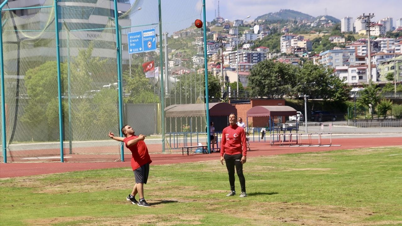 Down Sendromlu Abdullah İnan'ın Atletizmdeki Başarı Hikayesi