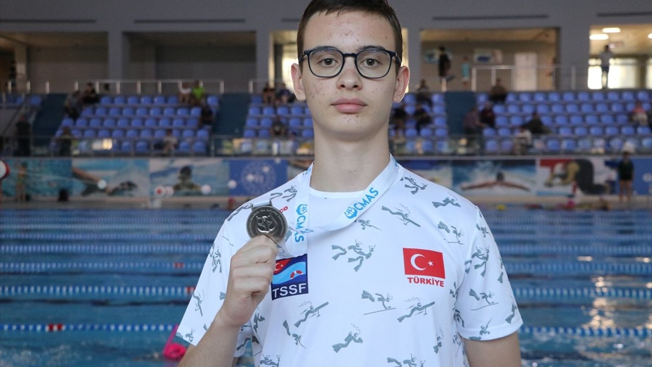 Dünya İkincisi Serbest Dalgıç Timur Alp Kuru'nun Hedefi Altın Madalya