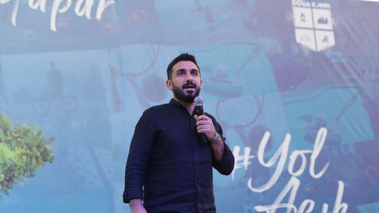 Edirne'de Gençlerle Bir Araya Gelen Ulaştırma Bakanı Uraloğlu'nun Mesajı