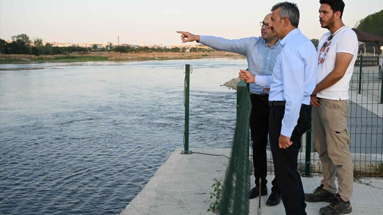 Edirne'de Kuraklıkla Mücadele: Meriç Nehri'ne Su Salındı