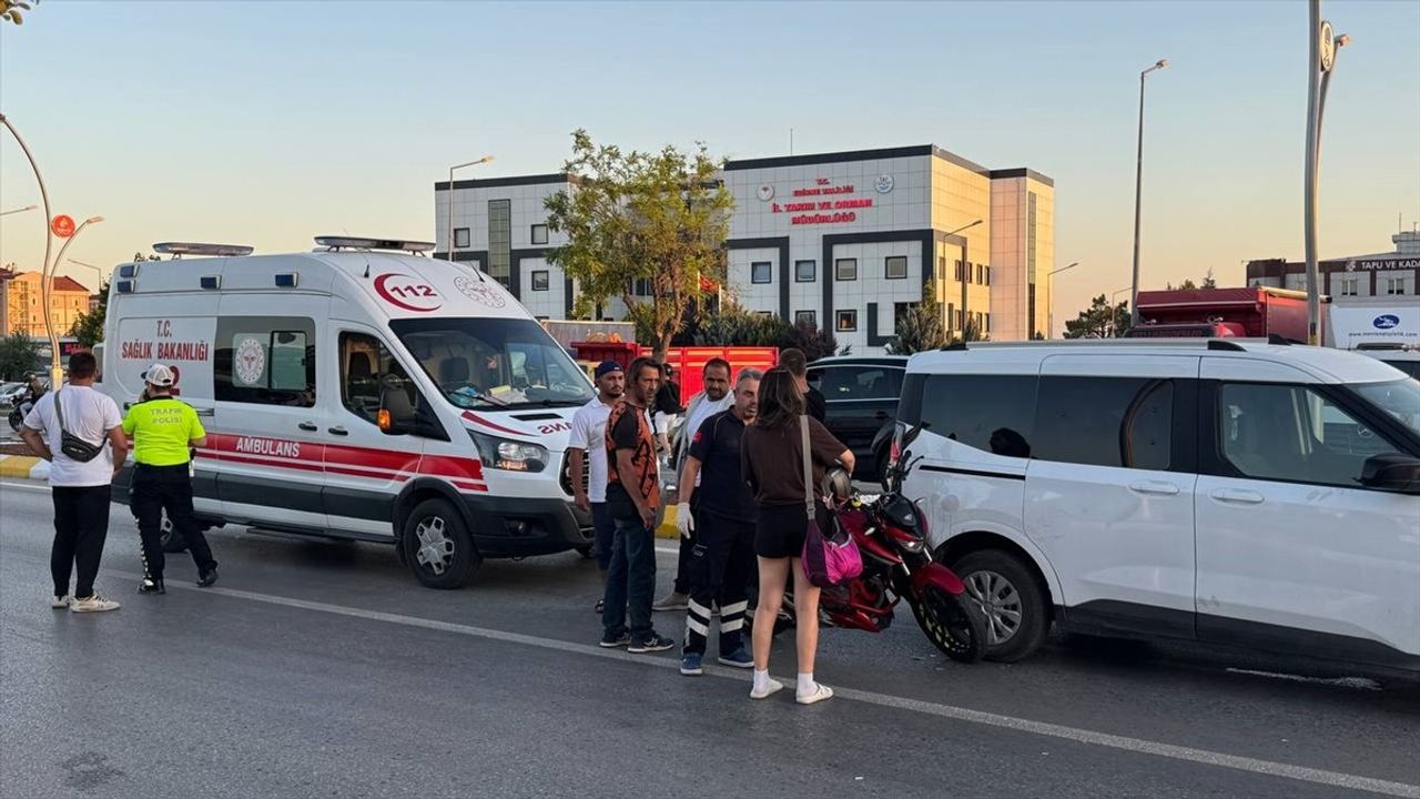 Edirne'de Motosiklet Kazası: Yaralı Var