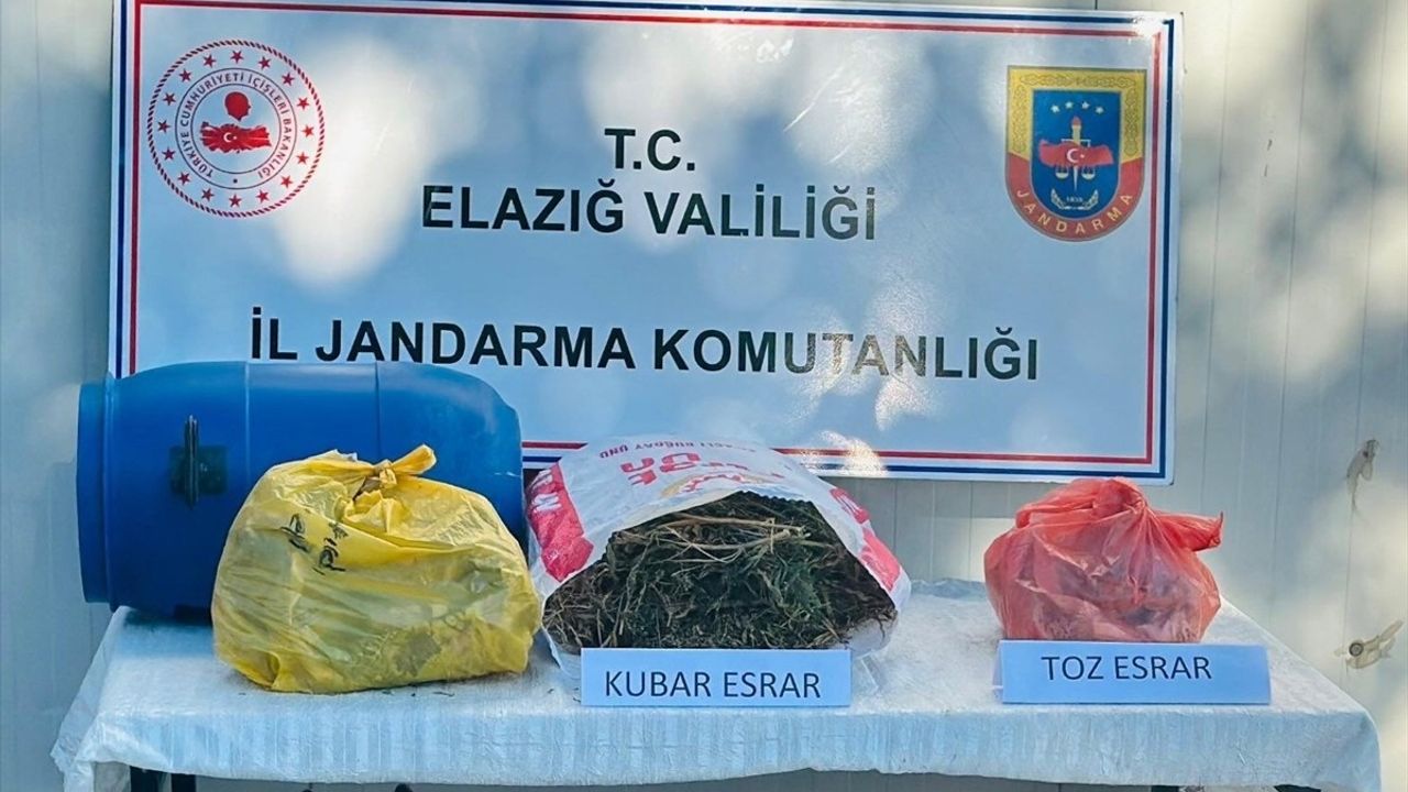 Elazığ'da Uyuşturucu Operasyonunda Ele Geçirilen Maddeler