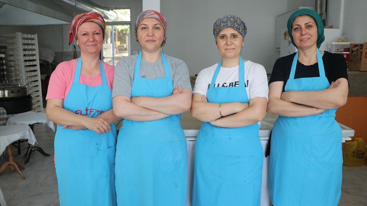 Elif Görgülü, Babaannesinin Geleneğini Yaşatıyor