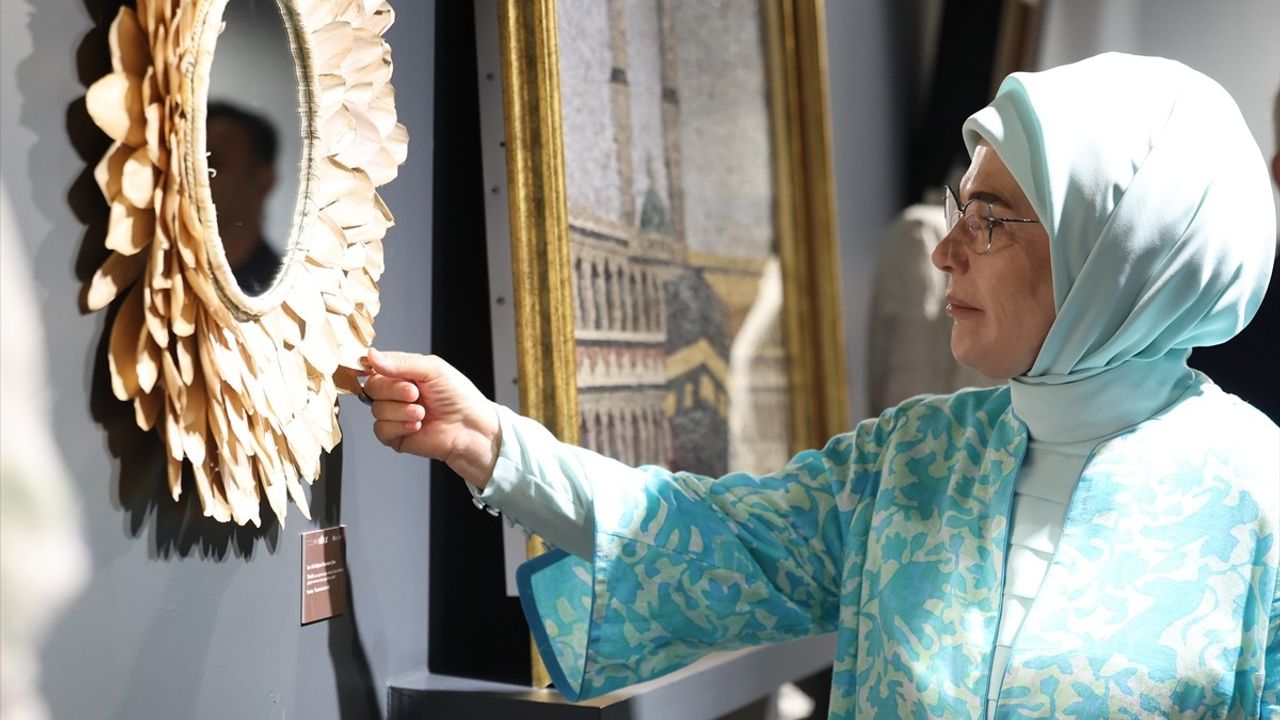 Emine Erdoğan, Ümraniye Çevre Şenliği'nde Çocuklarla Bir Araya Geldi