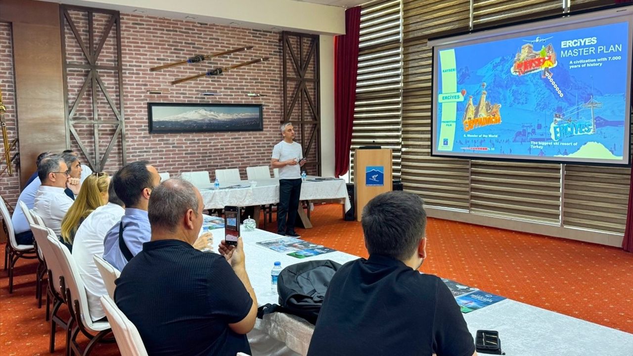 Erciyes Kayak Merkezi Polonyalı Tur Operatörlerine Tanıtıldı