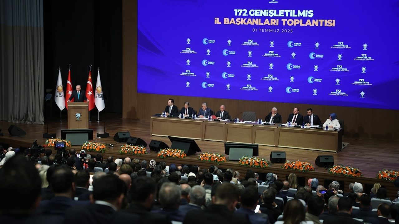 Erdoğan'dan İl Başkanları Toplantısı'nda Önemli Mesajlar