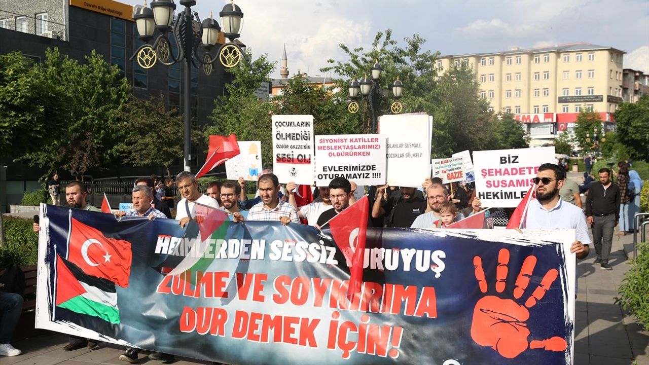 Erzurum'da Sağlık Çalışanlarından Gazze İçin Sessiz Direniş