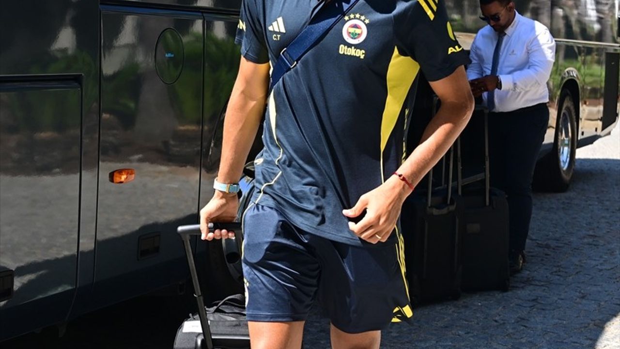 Fenerbahçe Portekiz Kampına Adım Attı