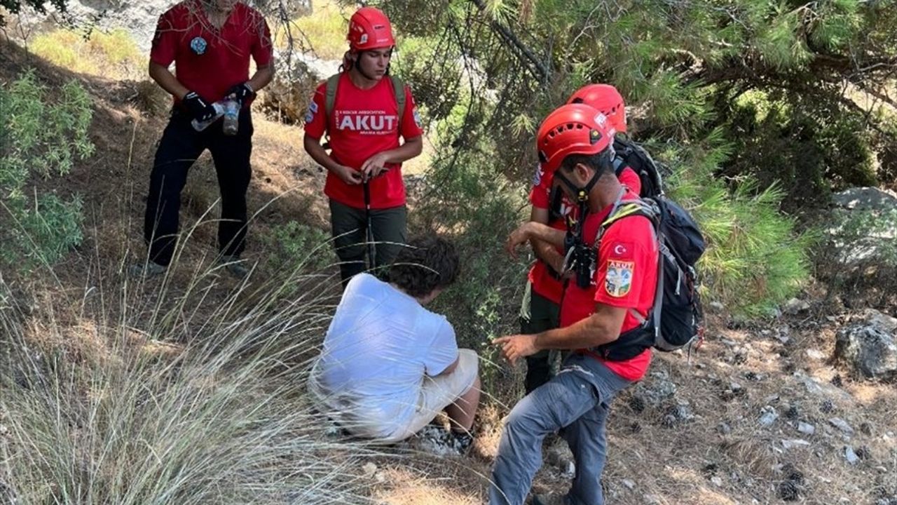 Fethiye'de Kaybolan Rus Turist Güvenli Bir Şekilde Bulundu