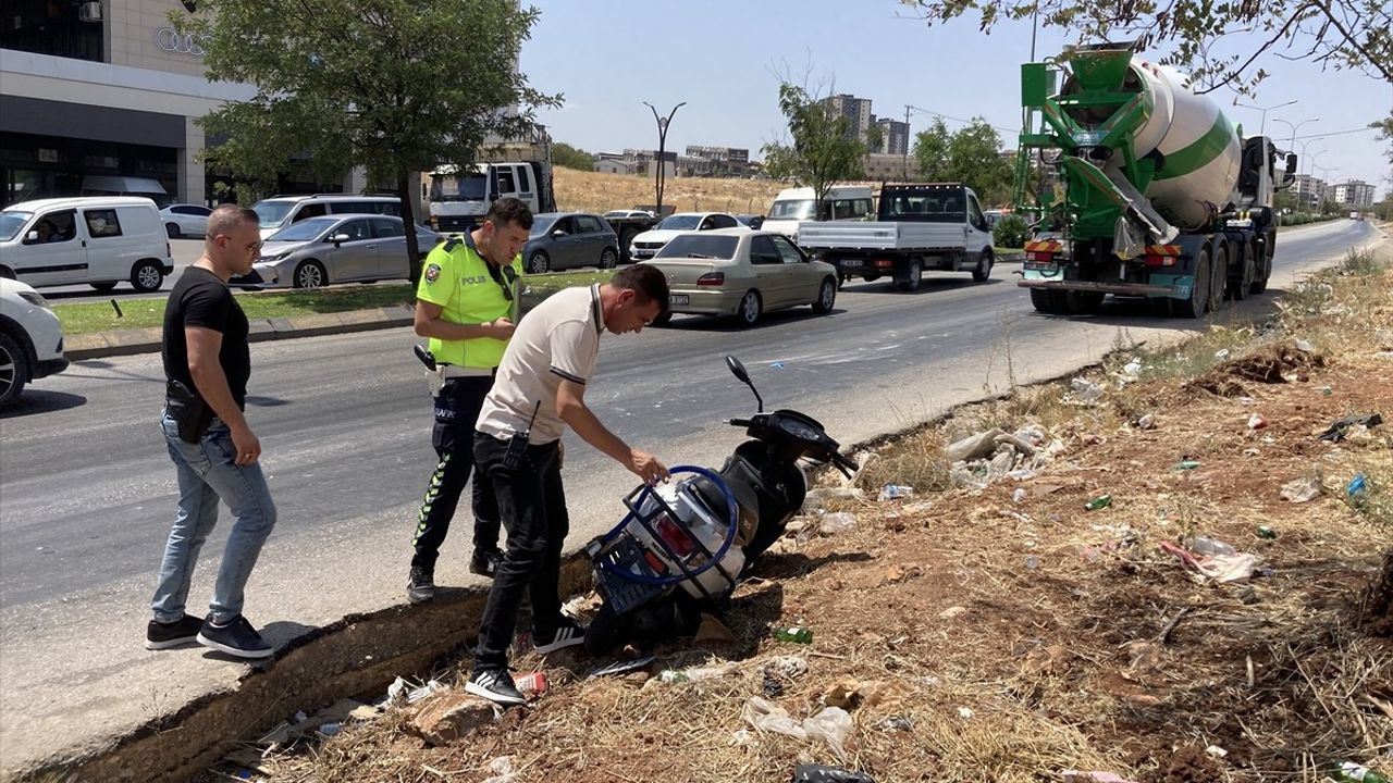 Gaziantep'te Motosiklet Kazası: Anne Hayatını Kaybetti, Oğul Yaralandı