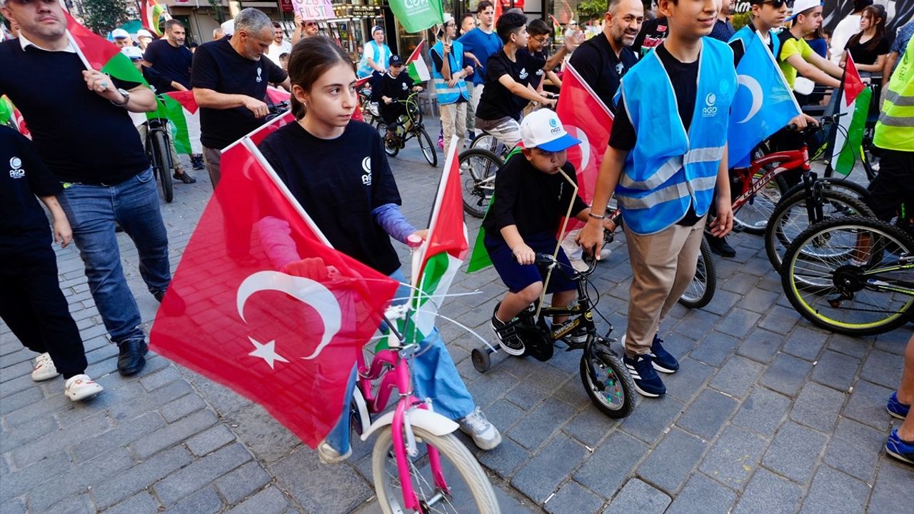 Gaziosmanpaşa'da Gazze İçin Bisiklet Turu Düzenlendi
