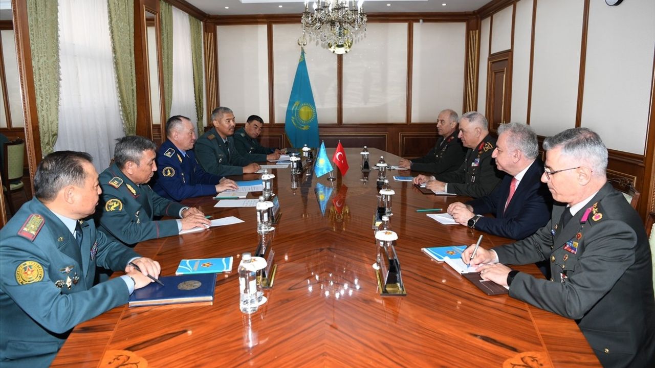 Genelkurmay Başkanı Orgeneral Metin Gürak'ın Kazakistan Ziyareti