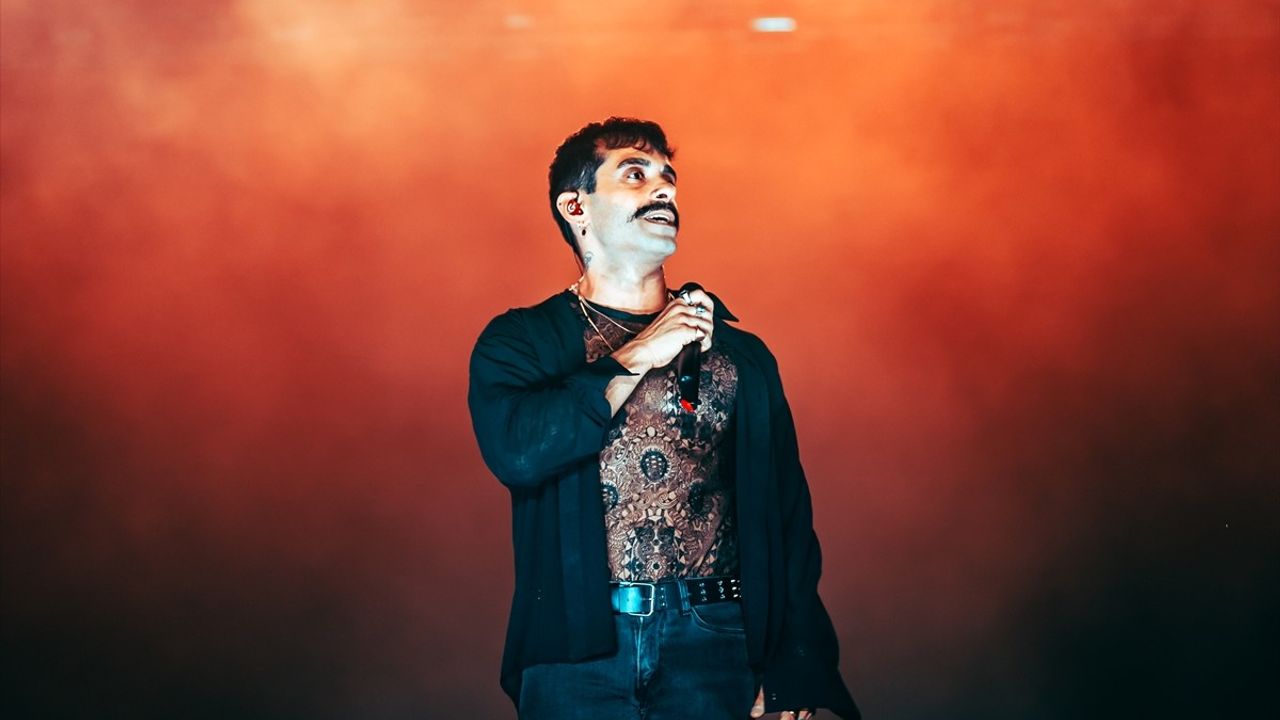 Gökhan Türkmen Van Kültür Yolu Festivali'nde Hayranlarıyla Buluştu