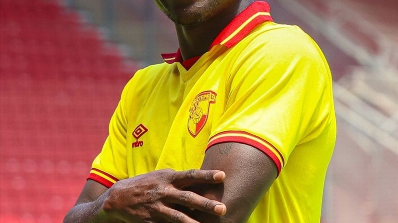 Göztepe, Olaitan'ı Transfer Etti