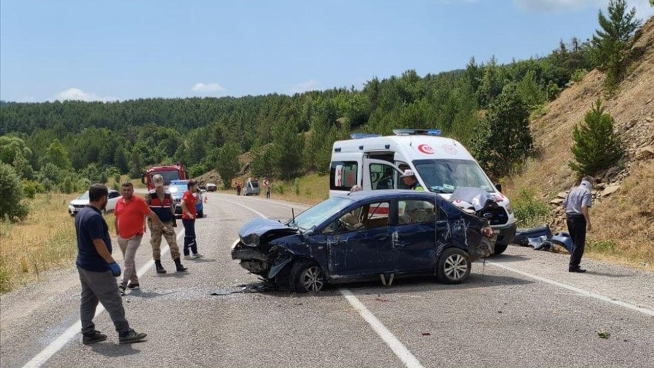 Gümüşhane'de Otomobil Kazası: Dört Yaralı