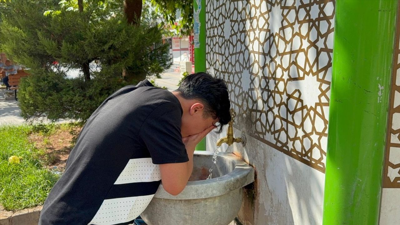 Güneydoğu Türkiye'de Kavurucu Sıcaklar Etkili