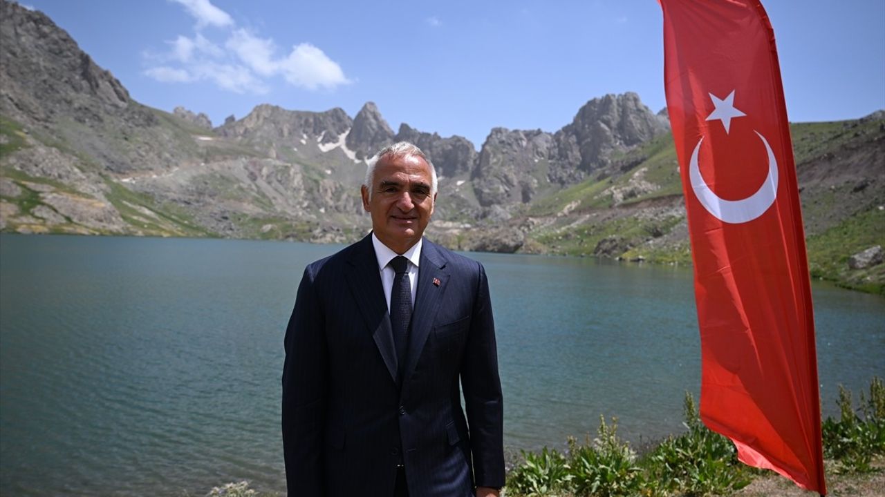 Hakkari'de Turizm Hamlesi: Bakan Ersoy'dan Önemli Açıklamalar