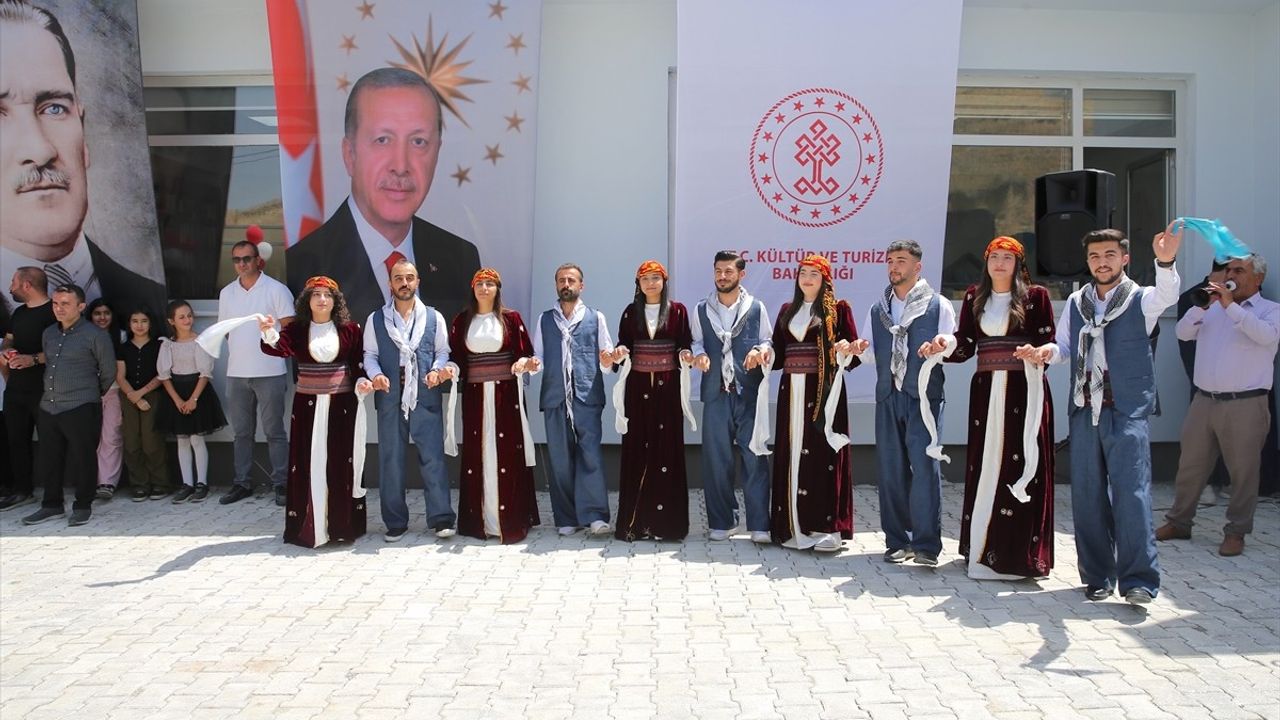 Hakkari'de Yeni Bir Dönem: Halk Kütüphanesi Açılışı