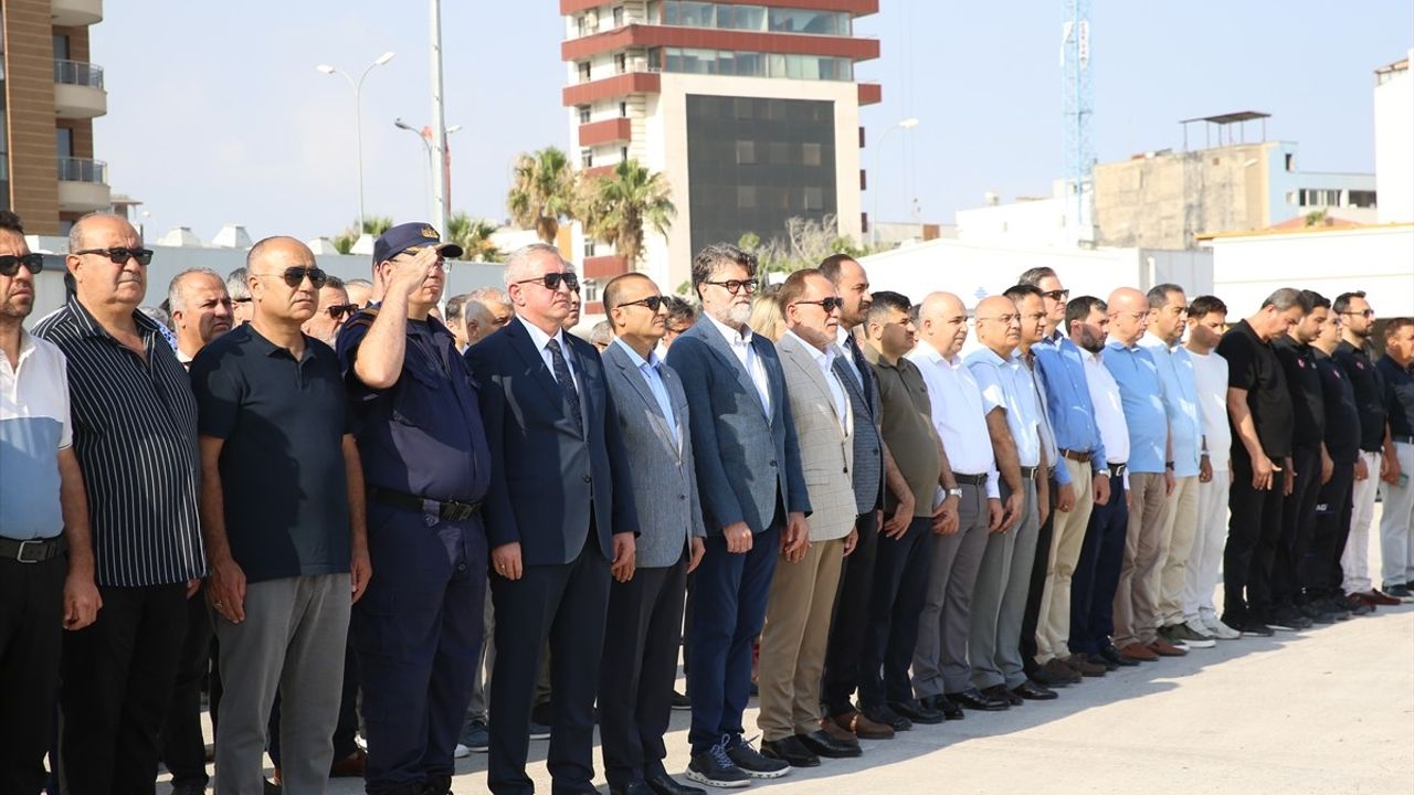 Hatay'daki 'Yüzer Okul' Görevini Tamamladı