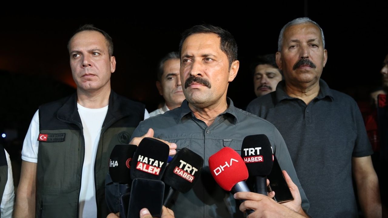 Hatay Dörtyol'daki Orman Yangınına Müdahele Sürüyor