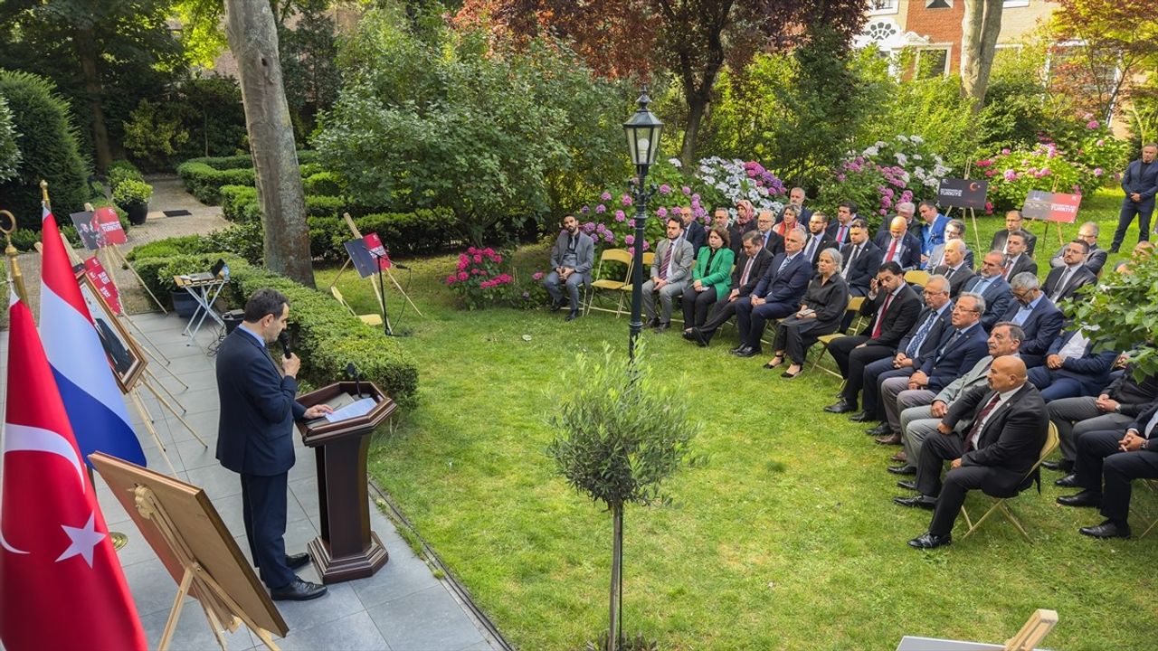 Hollanda'da 15 Temmuz Anma Töreni: Zaferin Adı Türkiye