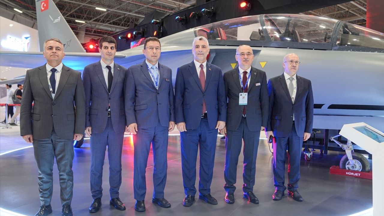 IDEF 2025'te Ticaret Bakanı Ömer Bolat'tan İhracat Vurgusu