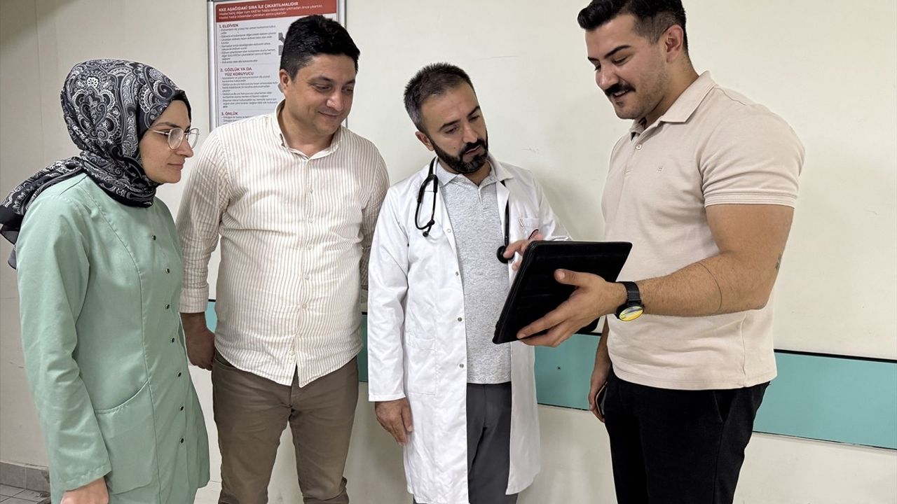 İkili Kariyerle Üçüncü Fakülteyi Tamamlayan Mehmet Ekinoğlu