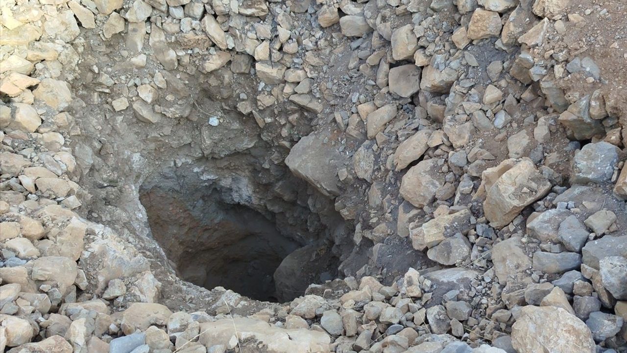 Isparta'da Kaçak Kazı Yapan 4 Şüpheli Gözaltında