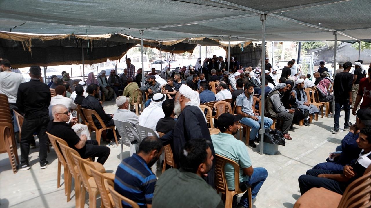 İsrail'in Saldırılarında İki Filistinli Hayatını Kaybetti