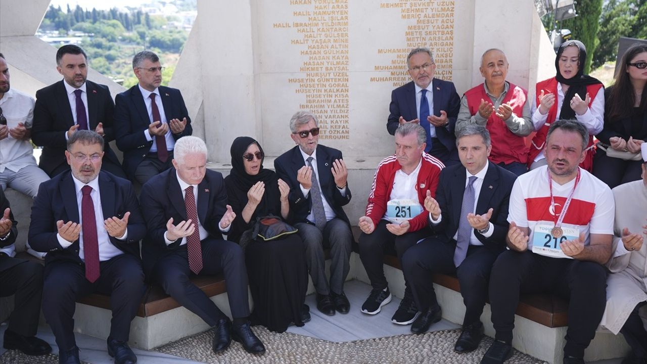 İstanbul'da 15 Temmuz Şehitleri Anısına Kur'an-ı Kerim Okundu