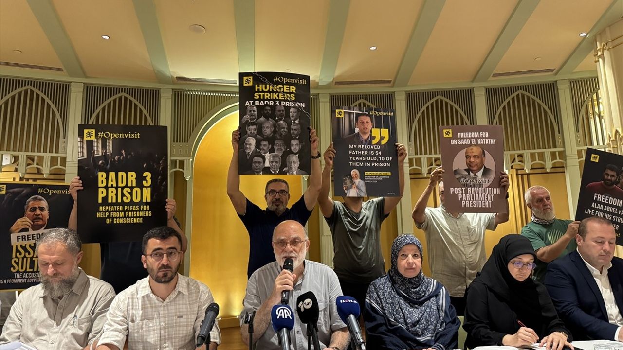 İstanbul'da Mısırlı Mahkumlar İçin Basın Toplantısı Düzenlendi
