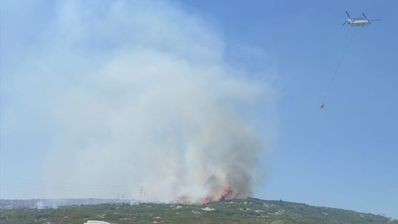 İzmir'deki Yangın Kontrol Altına Alındı
