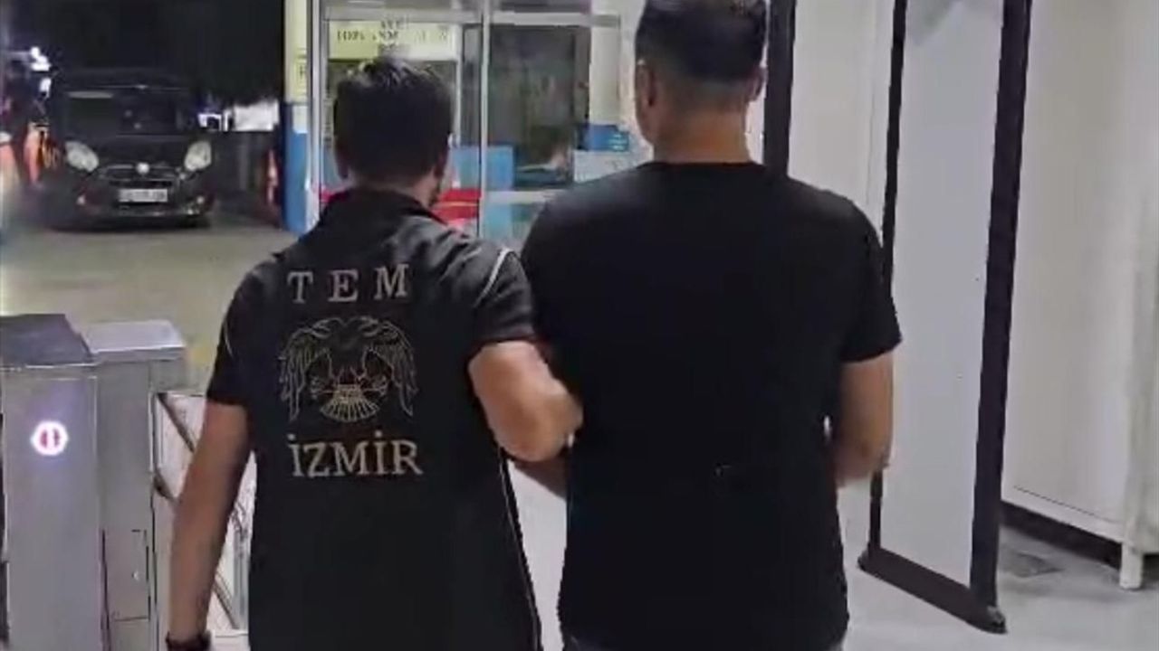 İzmir Merkezli FETÖ Operasyonunda 371 Şüpheliye Gözaltı Kararı