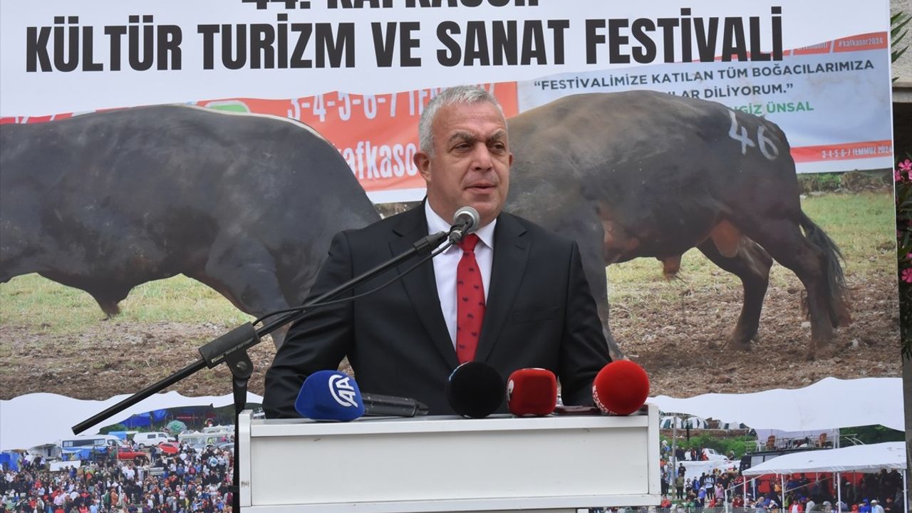 Kafkasör Festivali Artvin'de Başladı