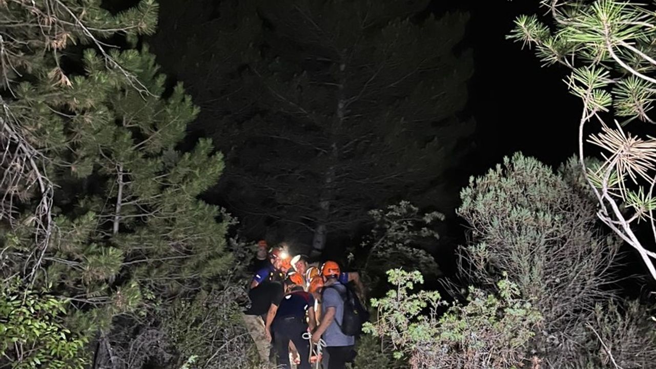 Karabük'te Kayalıktan Düşme Olayı