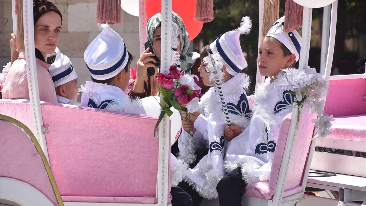 Karaman'da Geleneksel Toplu Sünnet Töreni