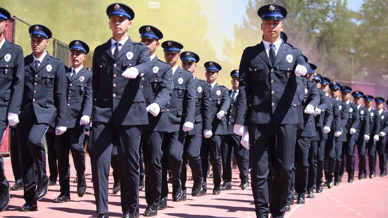 Kastamonu Polis Meslek Yüksekokulu Mezuniyet Töreni Gerçekleşti